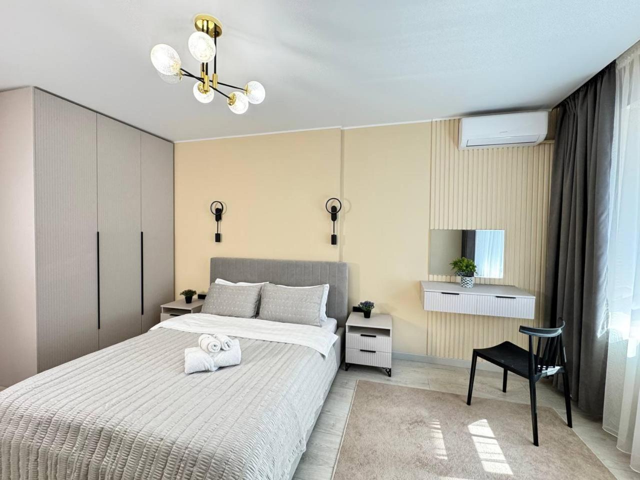2 4 You, Flat 179 Apartment