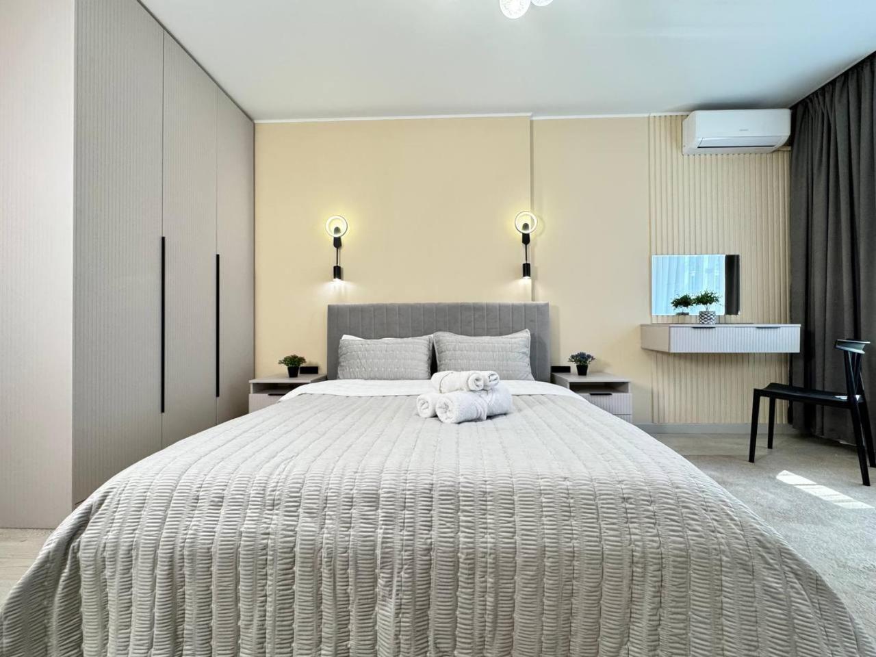 Апартаменты 2 4 You, Flat 179 Алматы